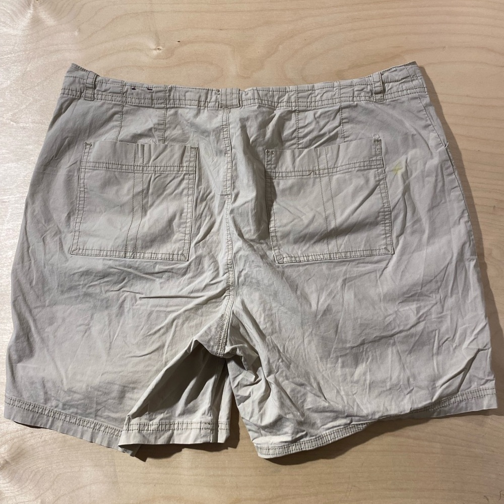 Lane Bryant Women's Light Tan Cargo Shorts 18 (DX) - Picture 7 of 8